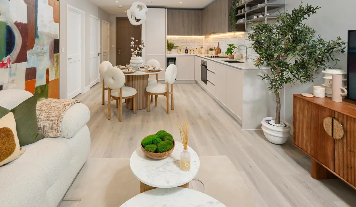 kidbrooke-village_waterlily-court_living-dining-kitchen-1_16-12-2024