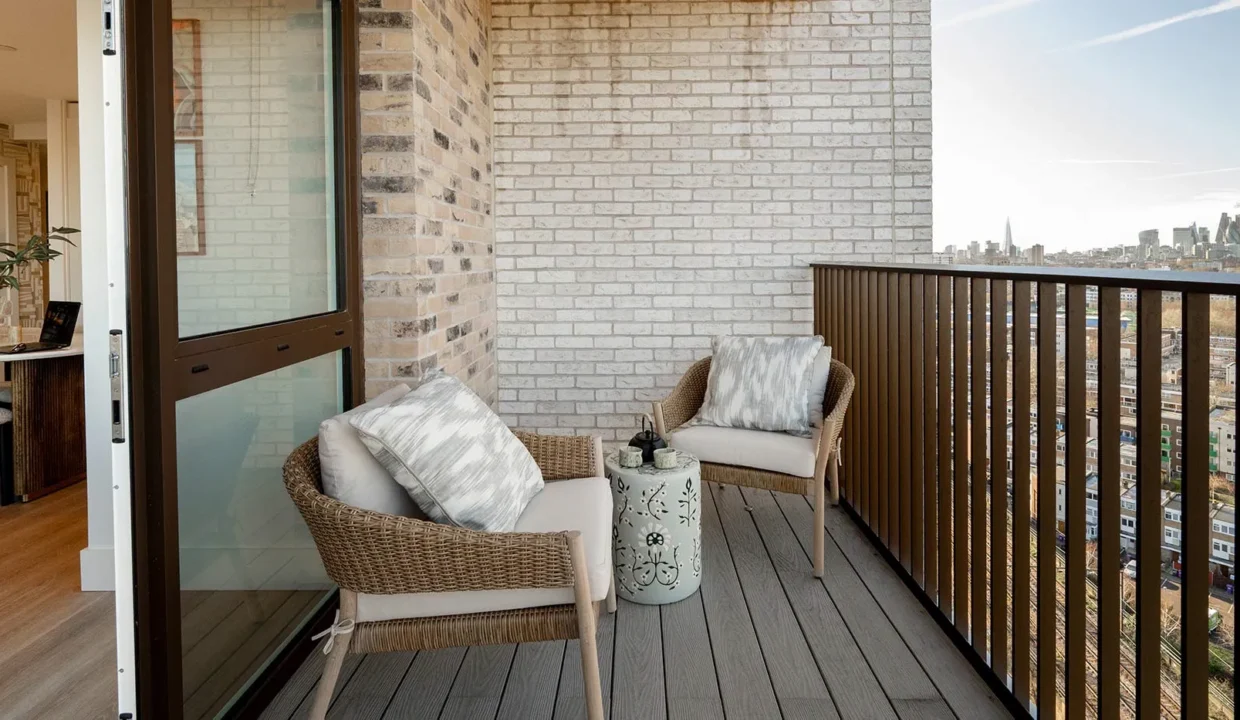 bow-green_2-bed-showhome_balcony_28012026