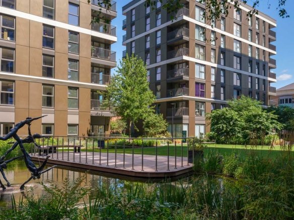 Eden Grove Staines-upon-Thames Apartments Near London from £257,000