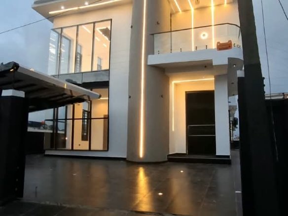 Diamond Estate | 5 Bedroom Fully Detached Duplex for Sale, Lagos